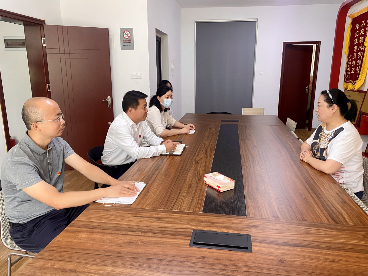 下基層察民情解民憂暖民心丨結(jié)對(duì)共建辦實(shí)事，社企聯(lián)動(dòng)解難題