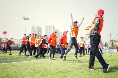 武漢體育中心舉辦2018趣味運(yùn)動(dòng)會(huì)(圖5)