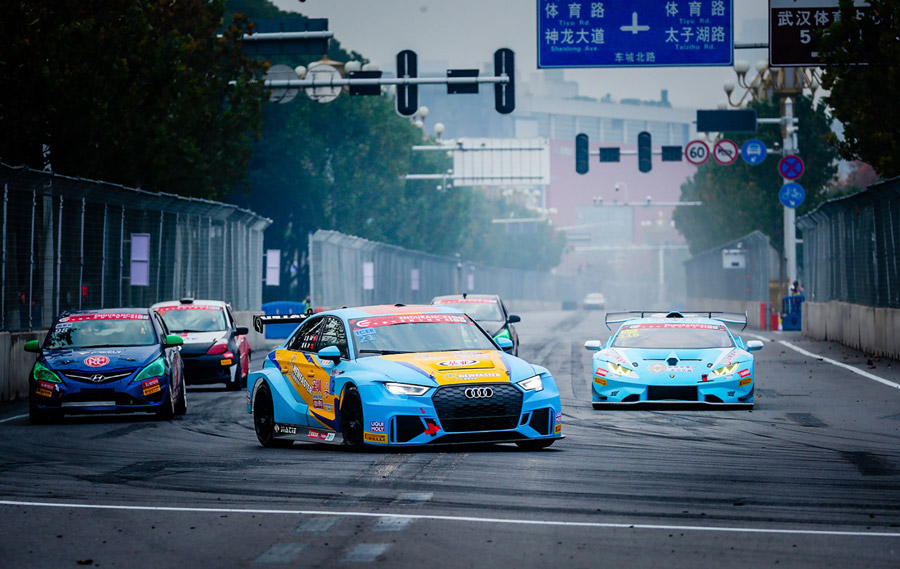 “鐵馬”為媒，造車(chē)之城漸成賽車(chē)之城
