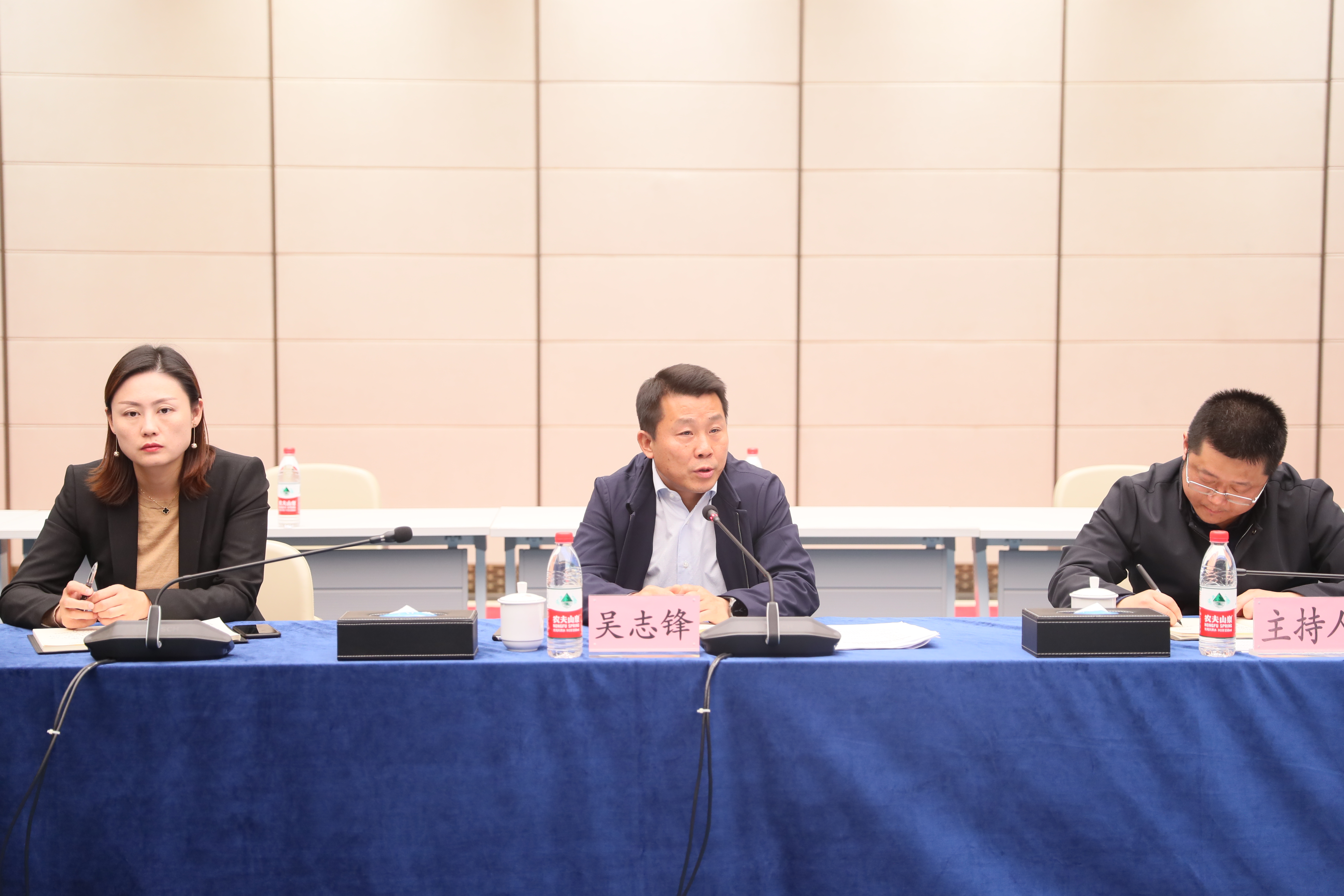 中國好聲音”總決賽即將開幕 服務和保障組召開籌備工作協(xié)調會